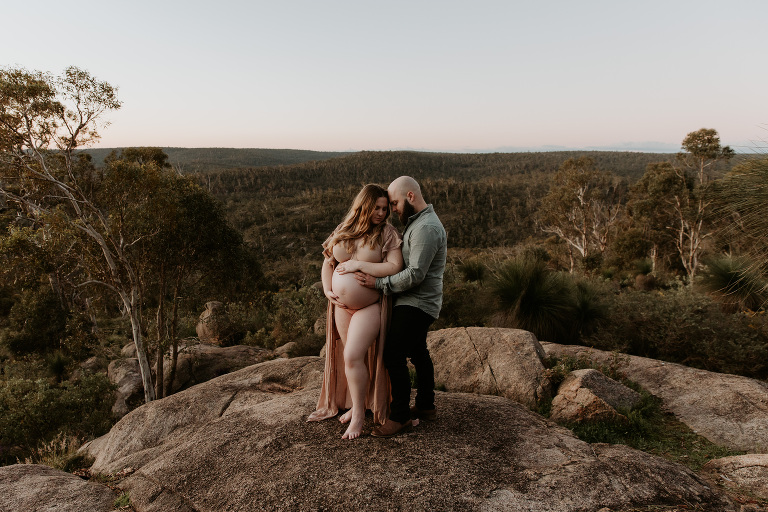 Maternity Photographer Perth | Shelby Ann Photography | Maternity Outdoor Session | Maternity Photography Studio Perth