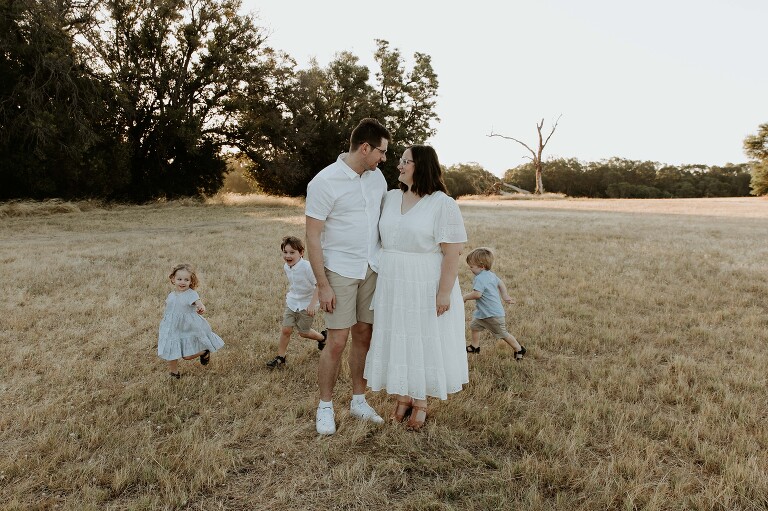 Perth Newborn Photographer Perth | Shelby Ann Photography | Newborn Session pricing | Family of three studio portrait